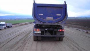 13__x__IVECO_All_wheel_drive_truck_Typ_AD_410_T_45_W_with_Carnehl_Body-10810.jpg