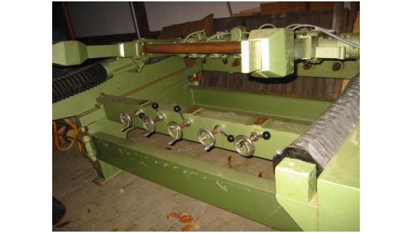 carving_machine_Reichenbacher_4_spindle-6400.jpg