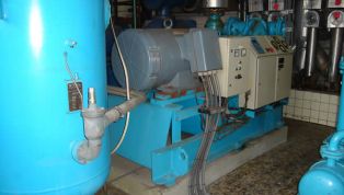 Stal_SVA75_ammonia_screw_compressor-6510.jpg
