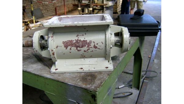 Fisch_descaling_machine-6550.jpg