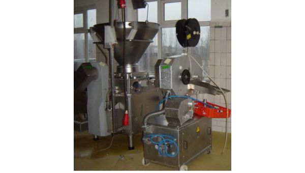 Automatic_clipping_machine_Model_OKI_ARI_34100-7020.jpg