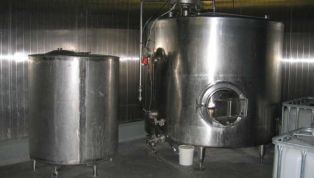 stainless_steel_tanks-7120.jpg
