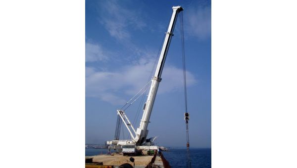 LIEBHERR_ALLTERRAIN_CRANE_LTM1800-9310.jpg