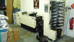 DUPLO_8000_S_8_station_Collator_DBM-250_Bookletmaker_DC-48TW_trimmer-10851.jpg