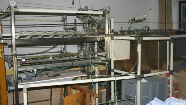 Pfaff_pillow_hem_automatic_machine-6181.jpg