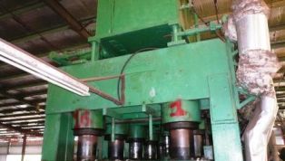 Throughfeed_shortcycle_press_made_by_Siempelkamp-6331.jpg