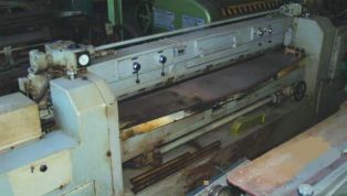 MOENUS_Divimat_hydr_splitting_machine-6361.jpg