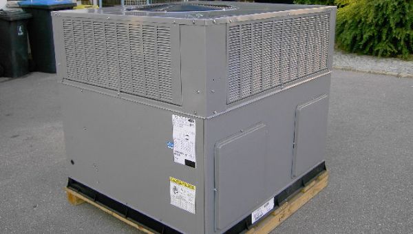 Rooftop_Airconditioner_Heating_Cooling_5ton15KW-6491.jpg