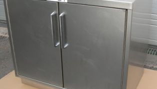 stainless_steel_cabinet-6561.jpg