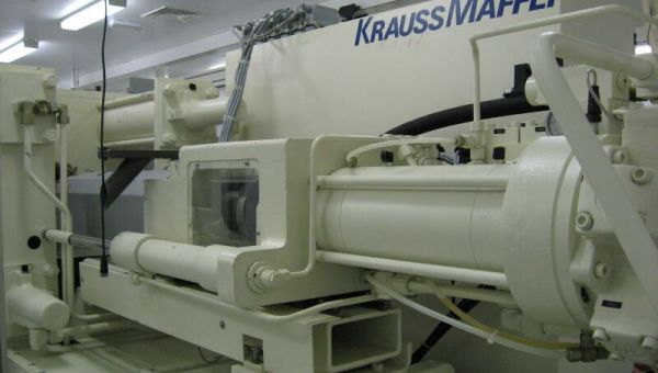 Krauss_Maffei_KM_150_520_C1-6821.jpg