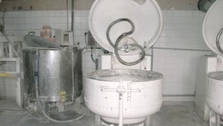 Elevator_tipper_-_Diosna_DK_240-6961.jpg
