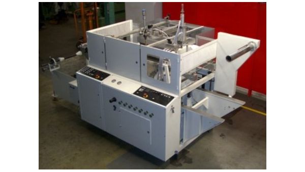 Thermoforming-machine-7271.jpg