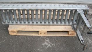 Transporting_Band_for_Boxes_in_stainless_steel_with_20_rolls-7391.jpg