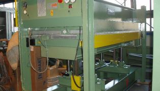 Veneer_press_Joos_HP_652-6332.jpg