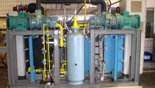 Bitzer_Waterchiller_400_kW_at_-5C35C-6382.jpg