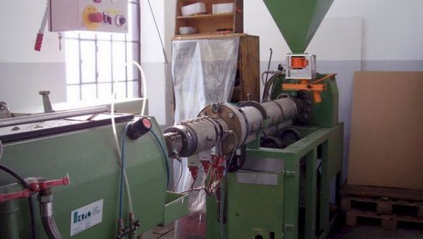 PIPE-EXTRUSION_MAX_70_MM_DIAMETER-7082.jpg