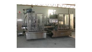 BOTTE_FILLER_AND_CAPPER-6603.jpg