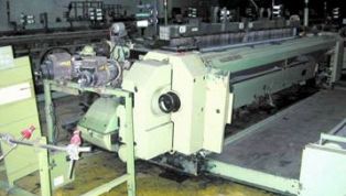 Sulzer_Projectile_Weaving_Looms_P7200-9223.jpg