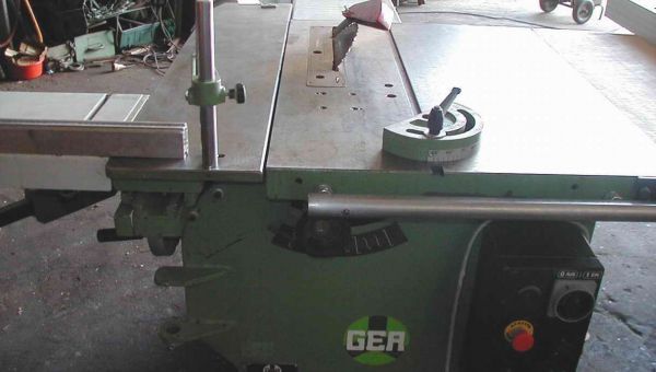 Circular_saw_GEA-5584.jpg