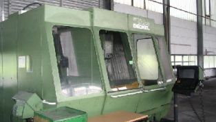 Machining_Center__Bearbeitungszentrum_DECKEL_FP_50_UC-6054.jpg