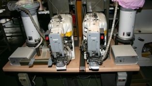 Pfaff_3306_Twin_button_machine-6174.jpg