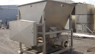 MeatFood_Grinders_-_Mincers_-_Self_Feeding-6894.jpg