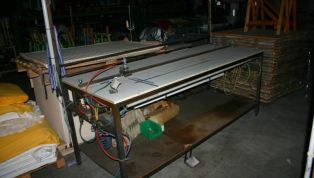 Akab_pillow_cases_cutting_device-6055.jpg