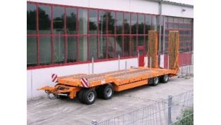SCHMITZ_-_4_Achs_40_t_Tieflader_mit_ABS-7755.jpg