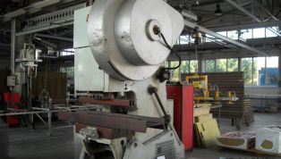 Open-side_crank_press_single-action_Model_KD_100_tons_in_2330-12486.jpg