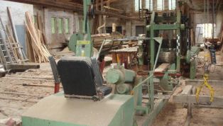 Complete_saw_mill_with_gate_saw-5586.jpg
