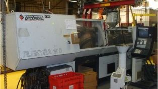 FERROMATIK_MILACRON_E_100_ALL_ELECTRIC_with_Robot_GEIGER-6776.jpg