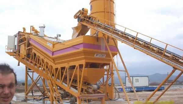 Guris_wheel_mobile_concrete_mixing_plant_capacity_60_cbmh-7506.jpg