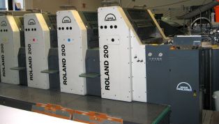 Roland_704-3B-E-7826.jpg