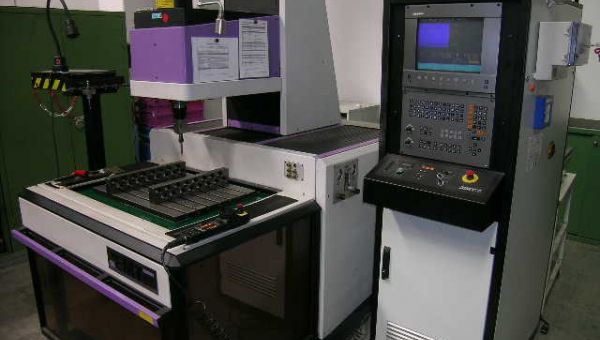 CNC_EDM_EMT_550_new_1998-5938.jpg