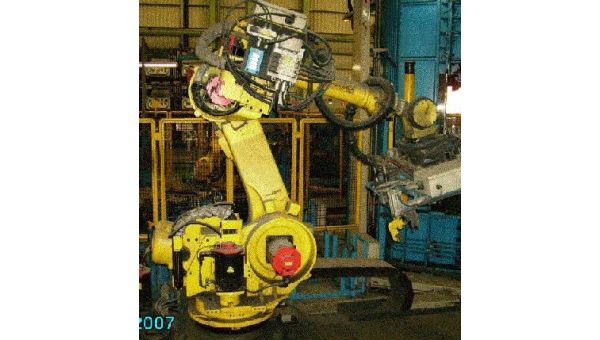Fanuc_R-2000iA_165F_last_generation_7_axis_robots-5958.jpg
