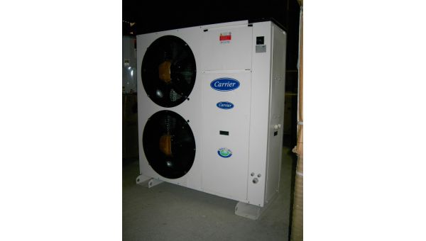 Aircooled_Liquid_Chiller_Carrier__40KW-6378.jpg