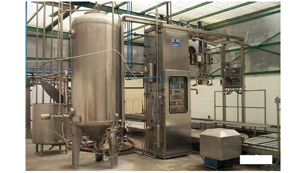 Aseptic_Filling_Machine_AMG-006142-6588.jpg