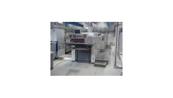 Roland_304__L-7828.jpg