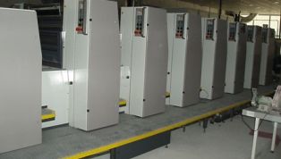 Roland_300-12909.jpg