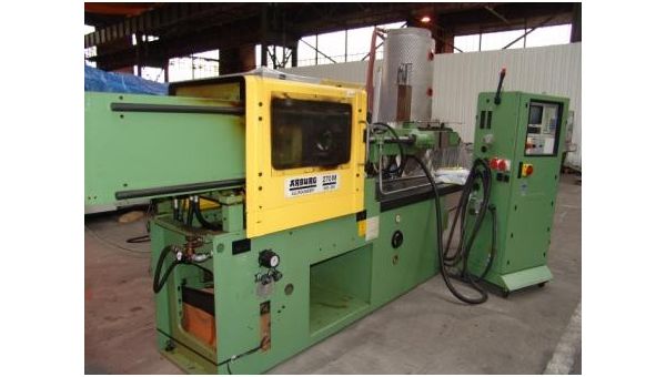 Arburg_270_M_500-210_Baujahr_1991_rubber_machine-6509.jpg