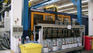 Krauss-Maffei_KM_2000-14700_M-6869.jpg