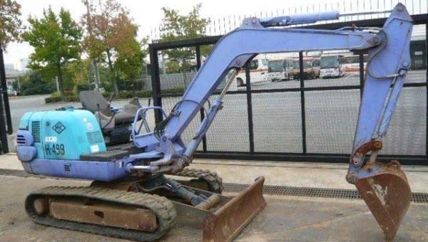 MiniExcavator_AIRMAN_AX30-2-8669.jpg